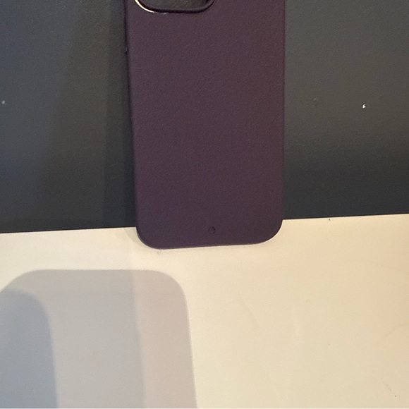 iPhone 16 Pro Max MagSafe Caudabe Case Amethyst Purple - Picture 11 of 16